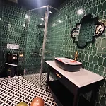Love Luxury Hotel Vuon Lai