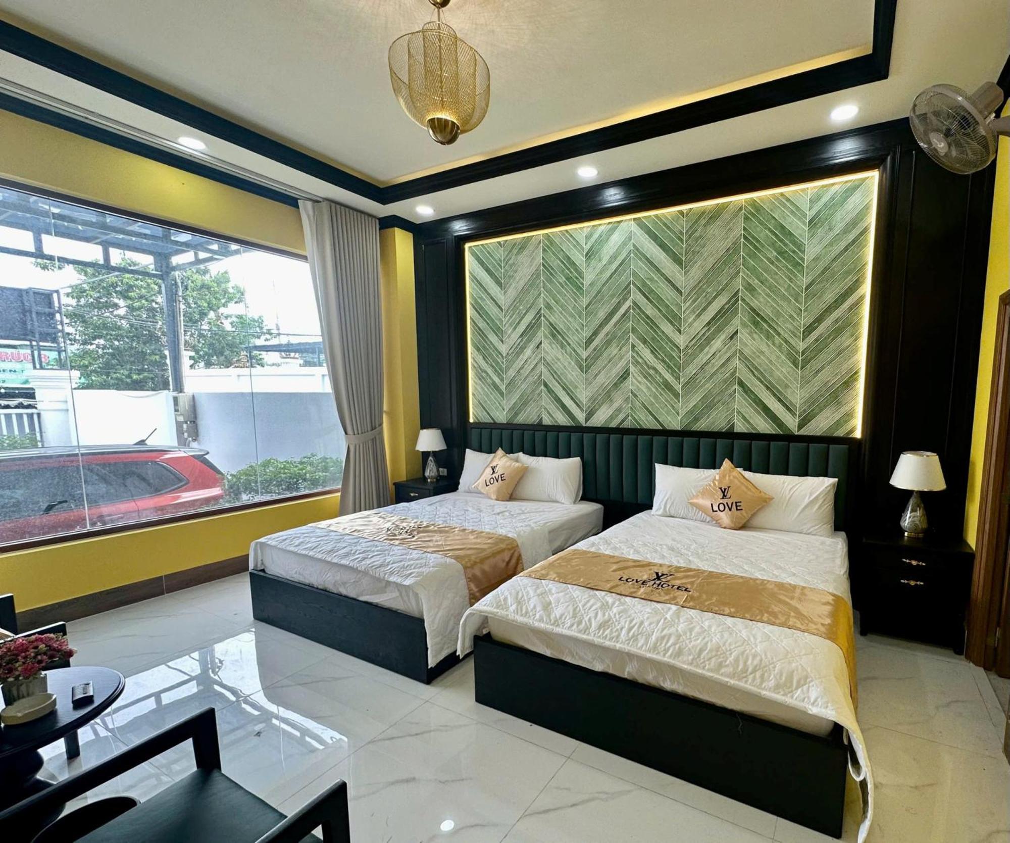 Khách sạn Luxury Vuon Lai