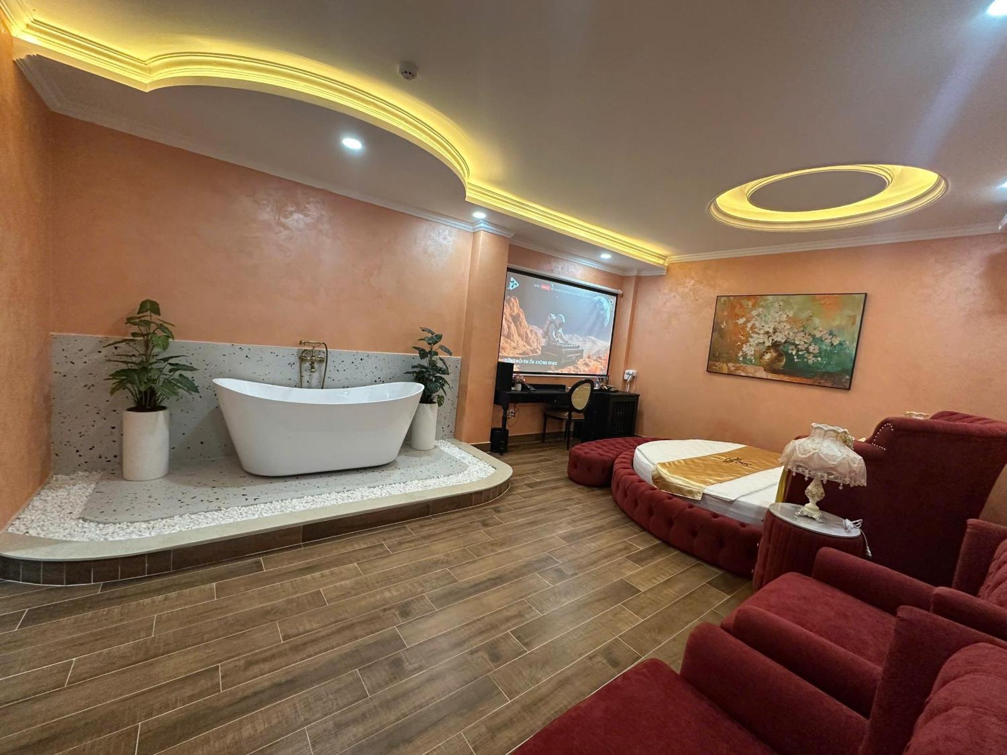 Luxury Vuon Lai Khách sạn