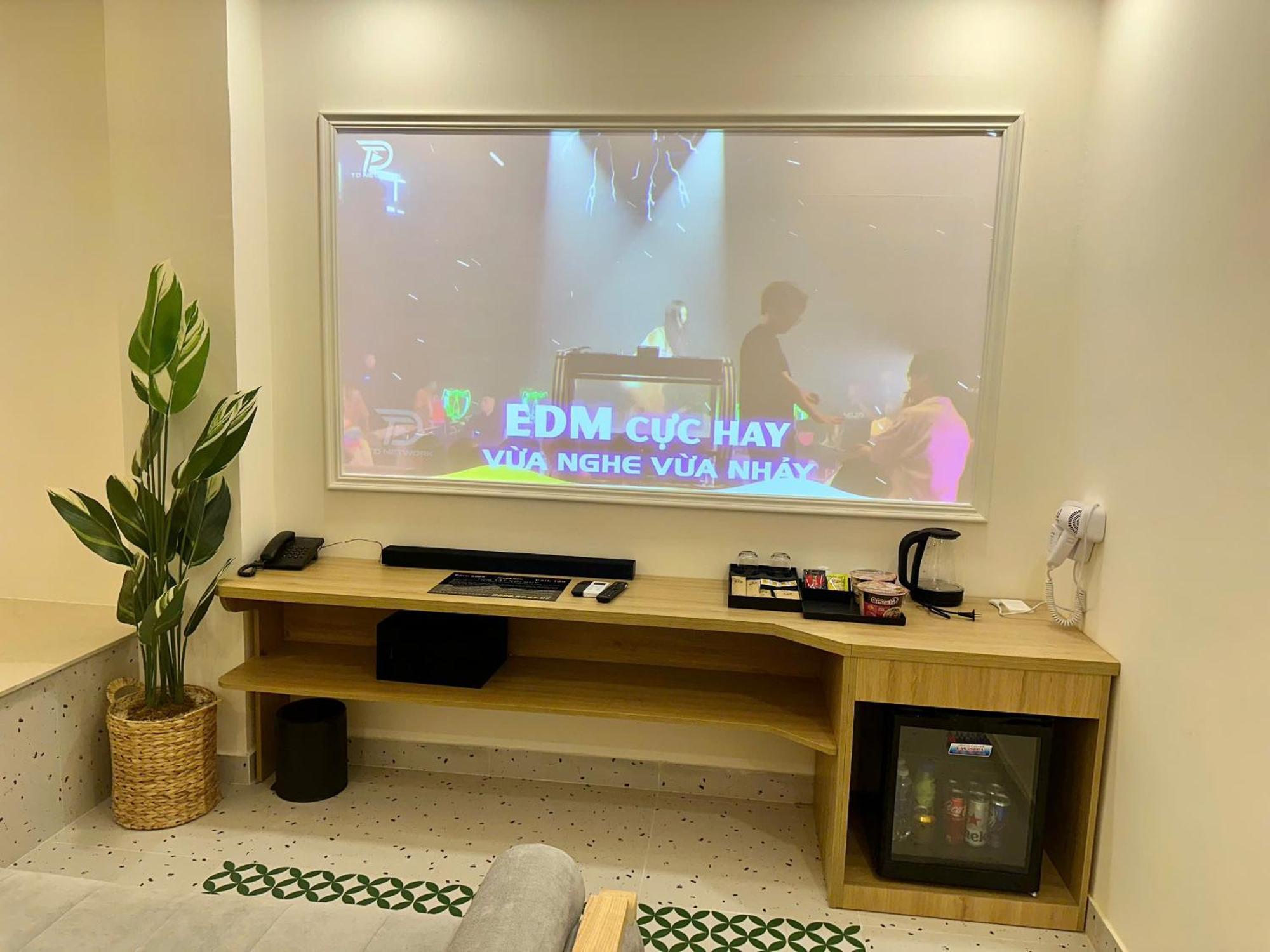 Khách sạn Luxury Vuon Lai