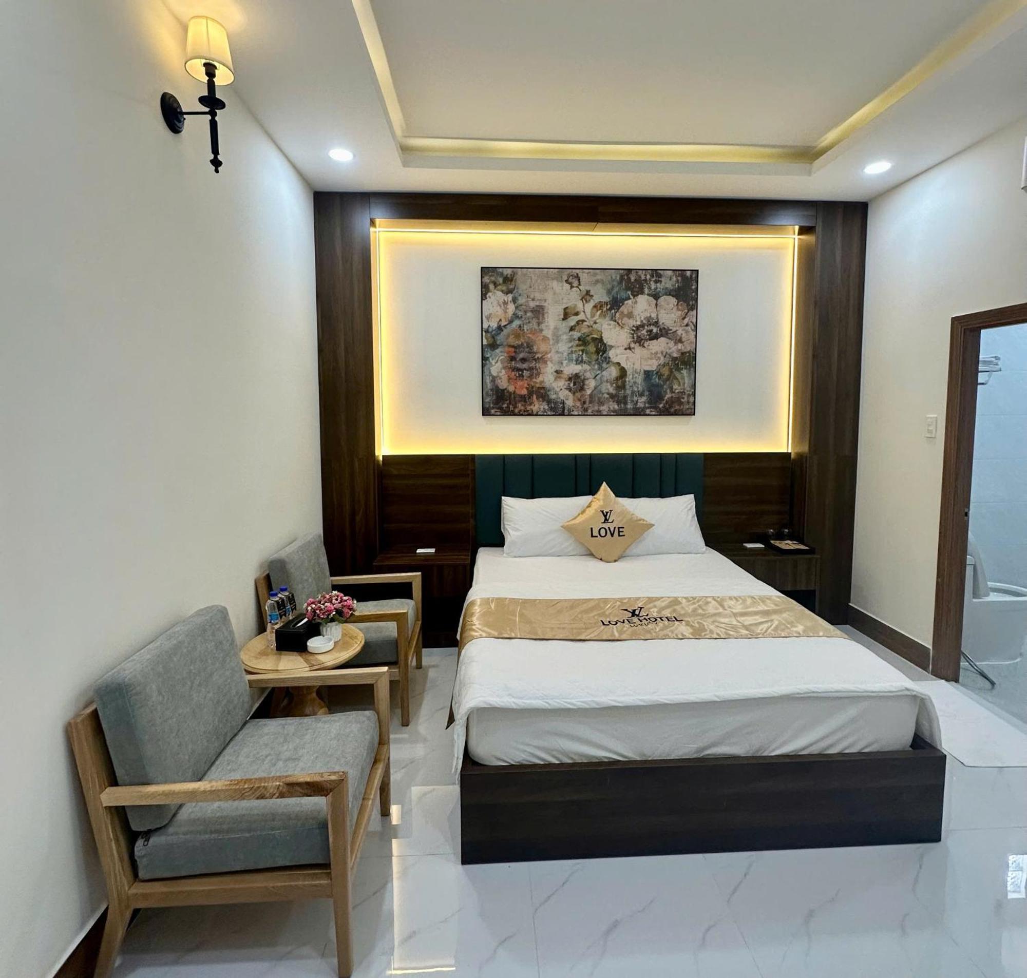 Khách sạn Luxury Vuon Lai