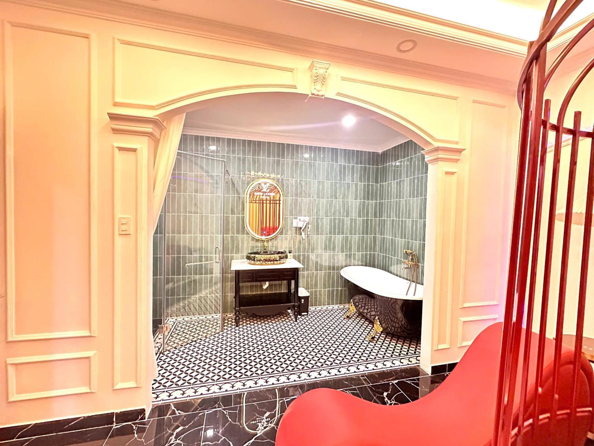 Luxury Vuon Lai Khách sạn